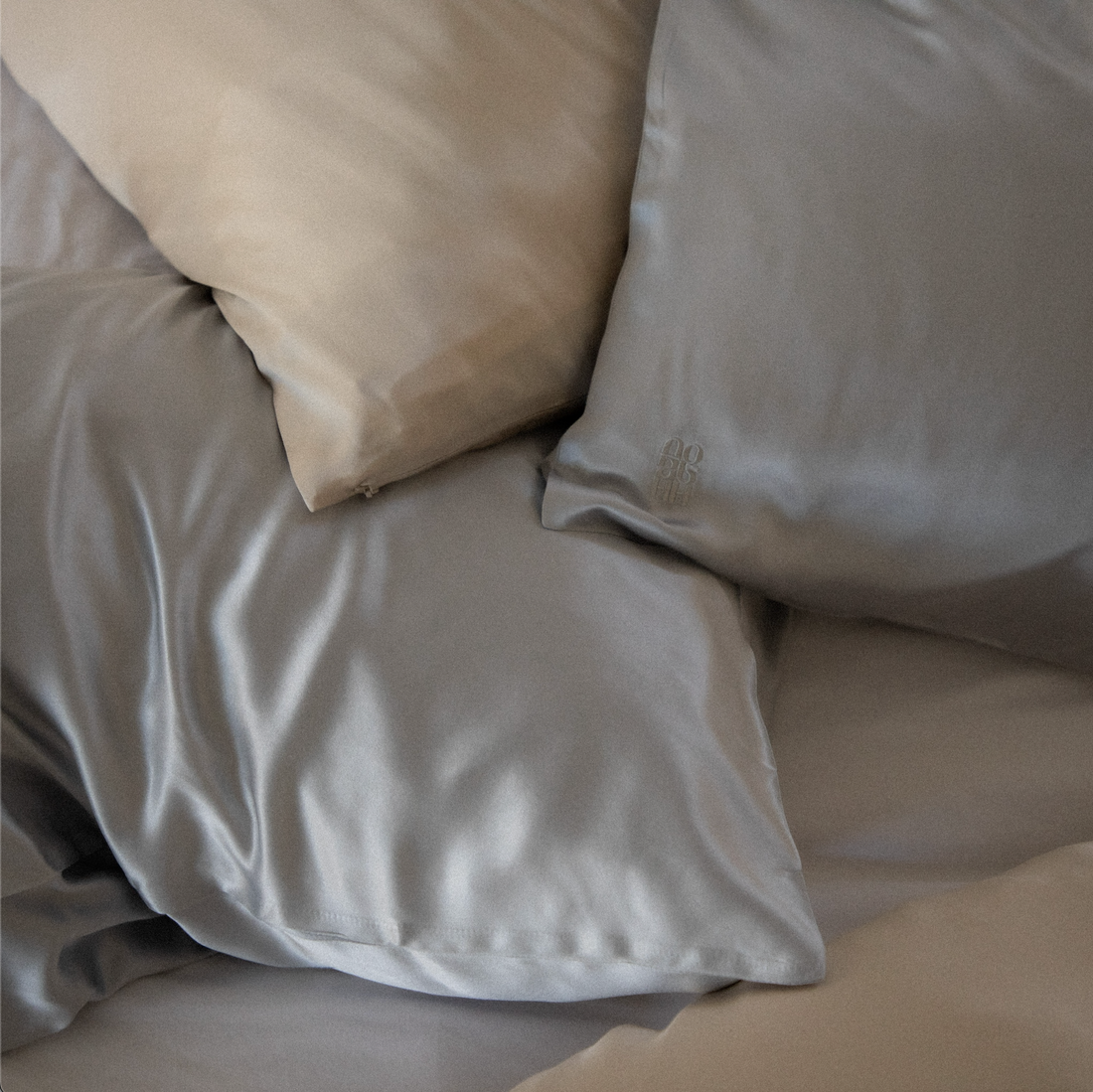 Spotlight clearance silk pillowcase